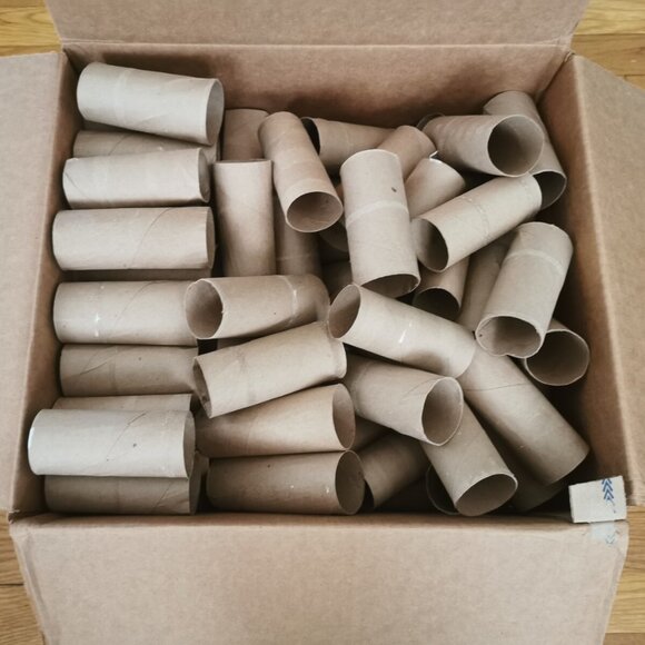 150 Empty Cardboard Toilet Paper Rolls (For Arts & Crafts) - Picture 1 of 2